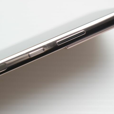Galaxy S22 SC-51C ピンクゴールド docomo 中古 スマホ 白ロム【超美品】保証付き 赤ロム保証(サムネイル3枚目)