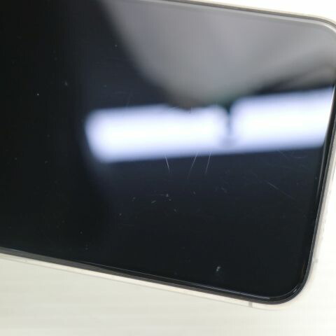 iPhone 11 Pro Max 256GB シルバー SIMフリー 中古 スマホ 白ロム【美品】保証付き 赤ロム保証(サムネイル3枚目)