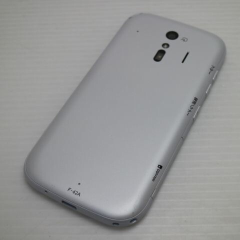 らくらくスマートフォン F-42A ホワイト docomo 中古 スマホ 白ロム 富士通【新品同様】保証付き 赤ロム保証(サムネイル2枚目)