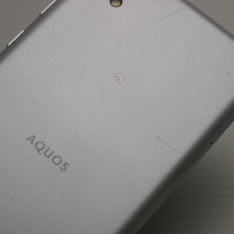 AQUOS sense SHV40 ホワイト au 中古 スマホ スマホ 白ロム SHARP【超美品】保証付き 赤ロム保証(サムネイル3枚目)