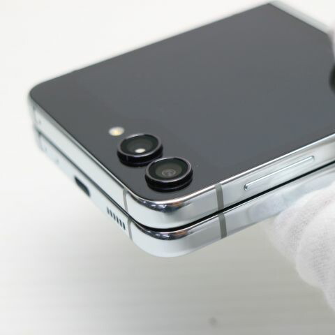 Galaxy Z Flip5 SCG23 256GB ミント au 中古 スマホ SAMSUNG【新品同様】保証付き 赤ロム保証(サムネイル3枚目)