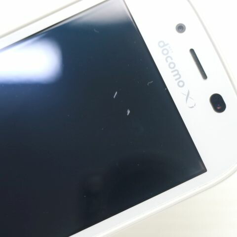 らくらくスマートフォン3 F-06F ホワイト docomo 中古 スマホ FUJITSU 白ロム【超美品】保証付き 赤ロム保証(サムネイル3枚目)