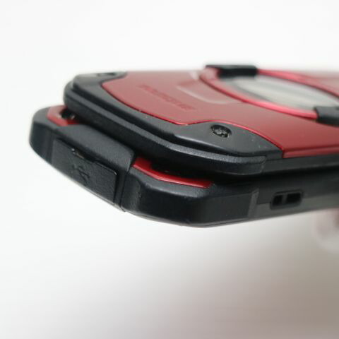 TORQUE X01 KYF33 レッド au 中古 ガラケー KYOCERA 白ロム【良品中古】保証付き 赤ロム保証(サムネイル3枚目)