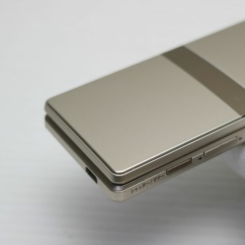 AQUOS K SHF33 ゴールド au 中古 ガラケー SHARP 白ロム【美品】保証付き 赤ロム保証(サムネイル3枚目)