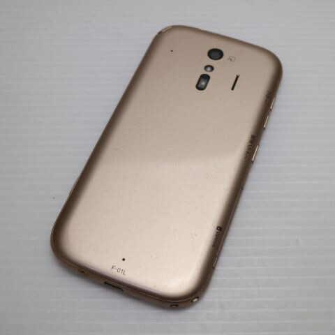 らくらくスマートフォン me F-01L ゴールド docomo 中古 スマホ 白ロム【美品】保証付き 赤ロム保証(サムネイル2枚目)