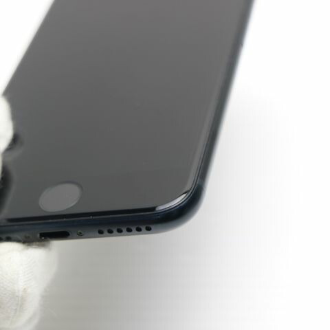 iPhone SE3 第3世代 64GB ミッドナイト SIMフリー 中古 スマホ 白ロム【超美品】保証付き 赤ロム保証(サムネイル3枚目)