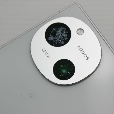 AQUOS R9 ホワイト SIMフリー 中古 スマホ SHARP【美品】保証付き 赤ロム保証(サムネイル3枚目)