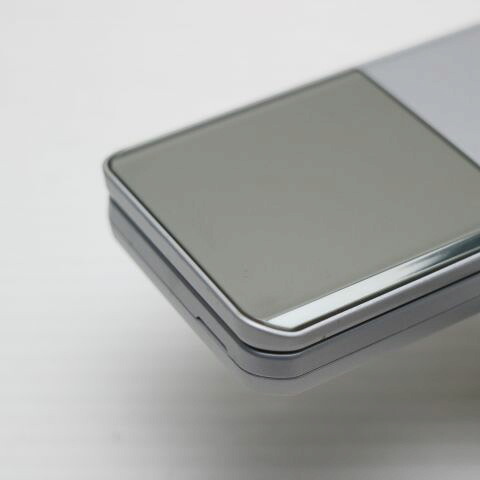 arrows ケータイ F-03L シルバー docomo 中古 ガラケー 白ロム【超美品】保証付き 赤ロム保証(サムネイル3枚目)