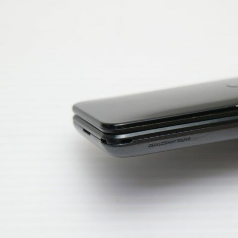 GRATINA 4G KYF31 ブラック au 中古 ガラケー KYOCERA 白ロム【美品】保証付き 赤ロム保証(サムネイル3枚目)