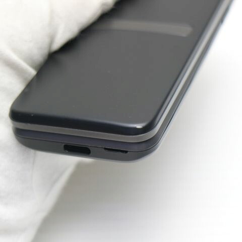 GRATINA KYF39 ブラック au 中古 （墨） ガラケー 白ロム【美品】保証付き 赤ロム保証(サムネイル3枚目)