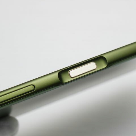 arrows NX F-01K モスグリーン docomo 中古 スマホ スマホ 白ロム 富士通【超美品】保証付き 赤ロム保証(サムネイル3枚目)