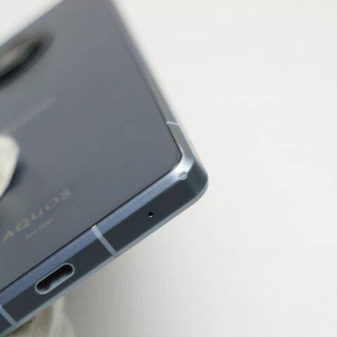 AQUOS R8 SH-52D ブルー docomo 中古 スマホ SHARP【超美品】保証付き 赤ロム保証(サムネイル3枚目)