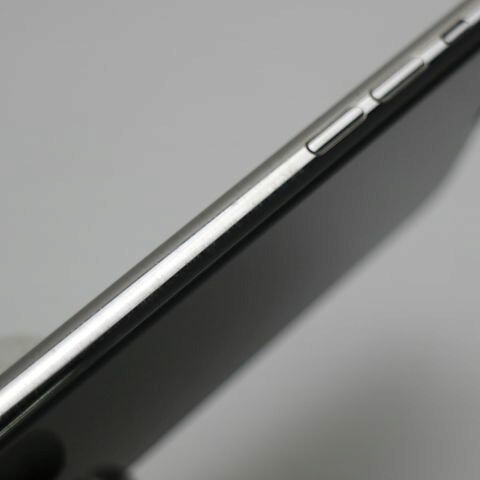 iPhone 11 Pro 256GB シルバー SIMフリー 中古 スマホ 白ロム【超美品】保証付き 赤ロム保証(サムネイル3枚目)