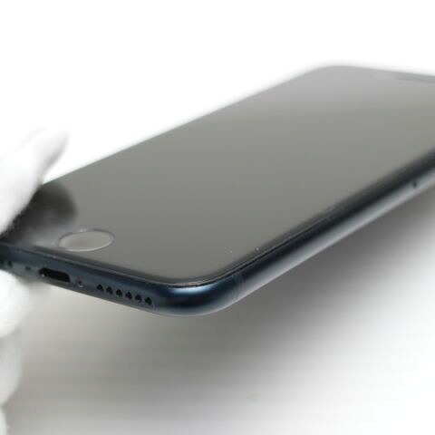 iPhone SE3 第3世代 64GB ミッドナイト SIMフリー 中古 スマホ 白ロム【超美品】保証付き 赤ロム保証(サムネイル3枚目)