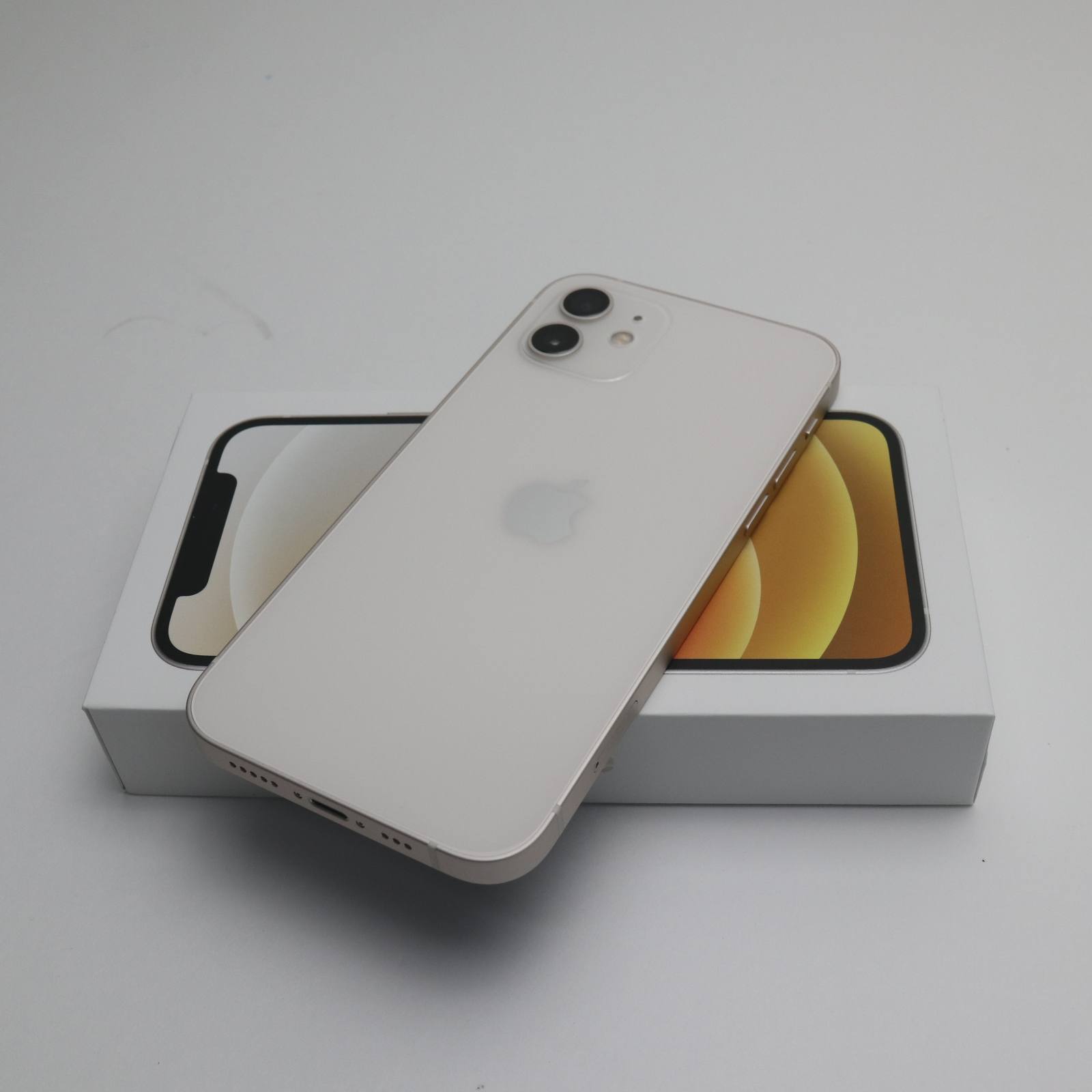 iPhone 12 128GB ホワイト SIMフリー 中古 スマホ 白ロム Apple【新品未使用】保証付き 赤ロム保証(サムネイル2枚目)