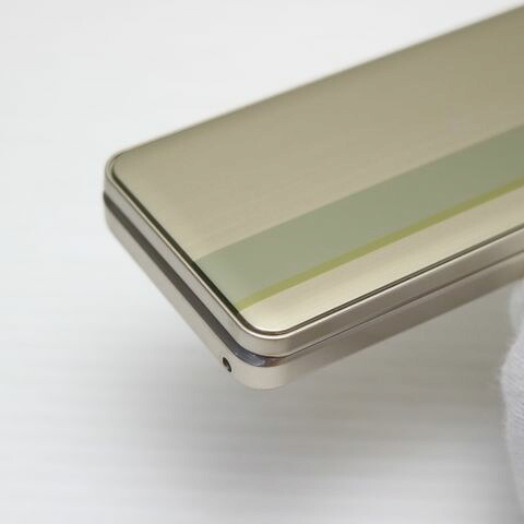 P-smart ケータイ P-01J ゴールド docomo 中古 ガラケー Panasonic 白ロム【超美品】保証付き 赤ロム保証(サムネイル3枚目)