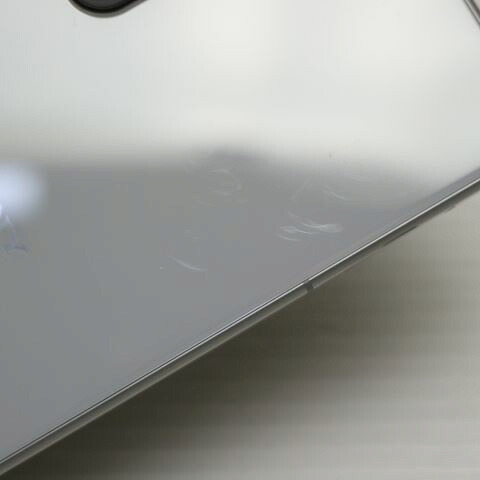 Xperia 1 II SOG01 ホワイト au 中古 スマホ 白ロム【超美品】保証付き 赤ロム保証(サムネイル3枚目)