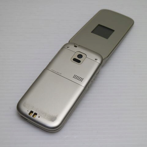 らくらくホン ベーシック4 F-01G ゴールド docomo 中古 ガラケー 富士通 白ロム【美品】保証付き 赤ロム保証(サムネイル2枚目)