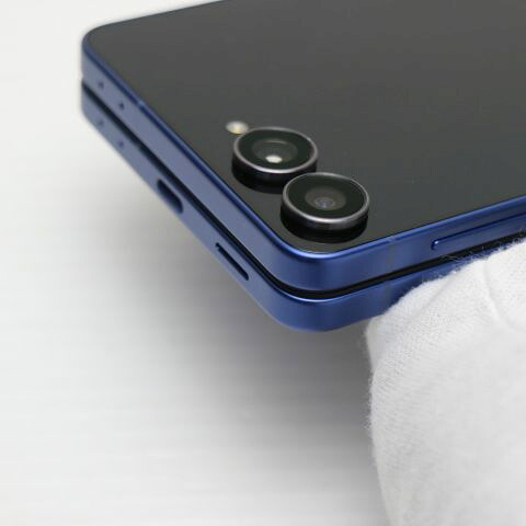 Galaxy Z Flip7 256GB ブルーシャドウ SIMフリー 中古 スマホ SAMSUNG【新品同様】保証付き 赤ロム保証(サムネイル3枚目)
