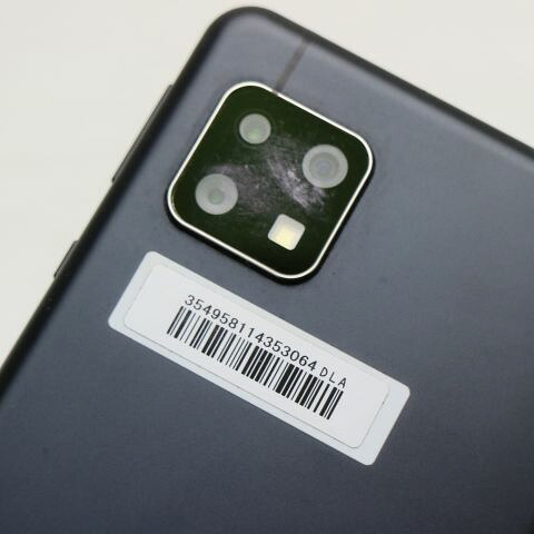 AQUOS sense4 SH-41A ブラック docomo 中古 スマホ 白ロム SHARP【美品】保証付き 赤ロム保証(サムネイル3枚目)