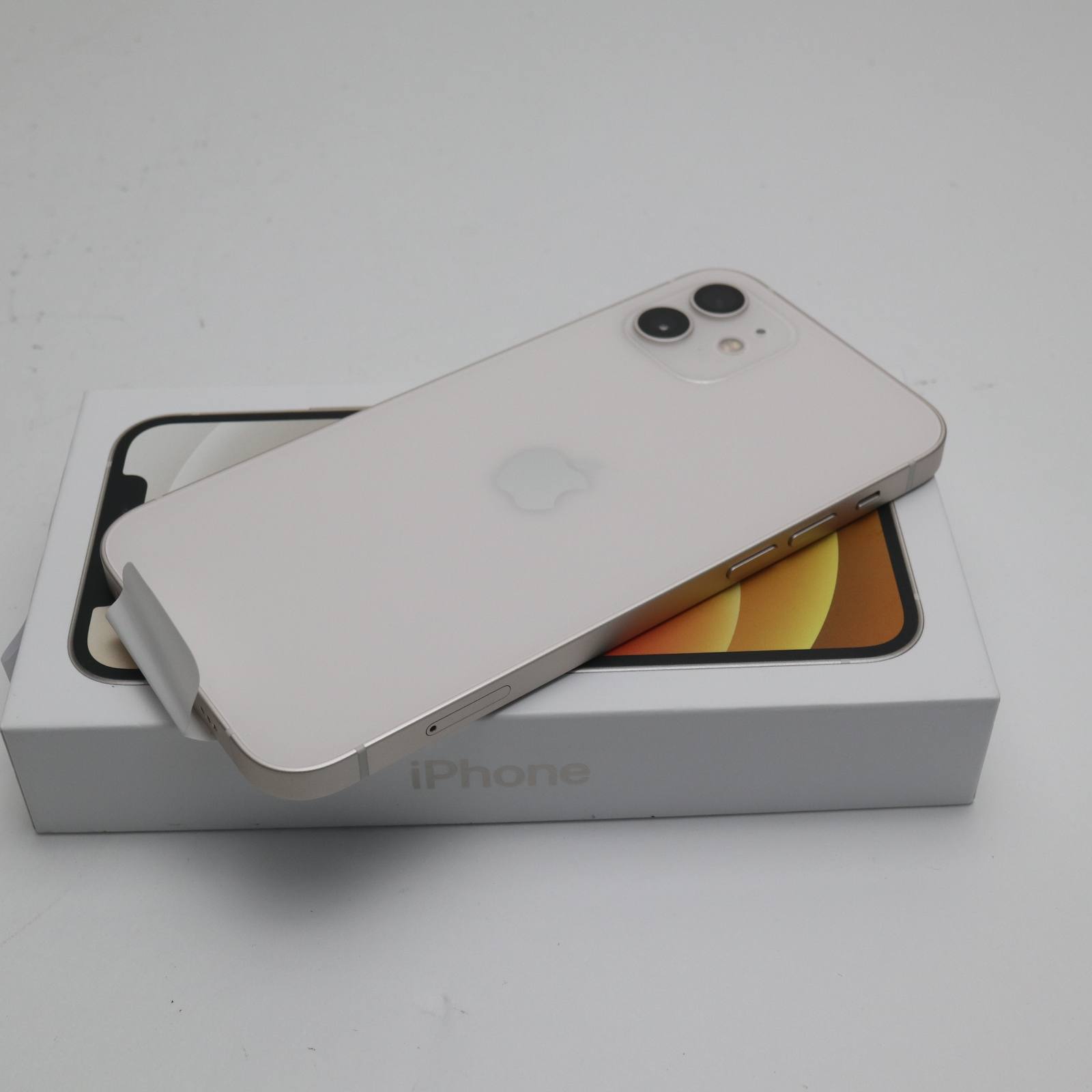 iPhone 12 64GB ホワイト SIMフリー 中古 スマホ 白ロム Apple【新品未使用】保証付き 赤ロム保証(サムネイル2枚目)