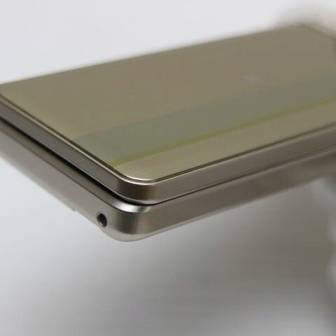 P-smart ケータイ P-01J ゴールド docomo 中古 ガラケー Panasonic 白ロム【超美品】保証付き 赤ロム保証(サムネイル3枚目)