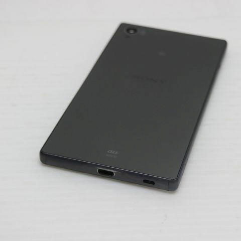 Xperia Z5 SOV32 ブラック au 中古 スマホ SONY 白ロム【超美品】保証付き 赤ロム保証(サムネイル2枚目)