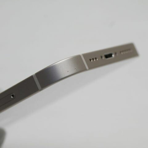 iPhone 13 256GB スターライト SIMフリー 中古 白ロム【美品】保証付き 赤ロム保証(サムネイル3枚目)